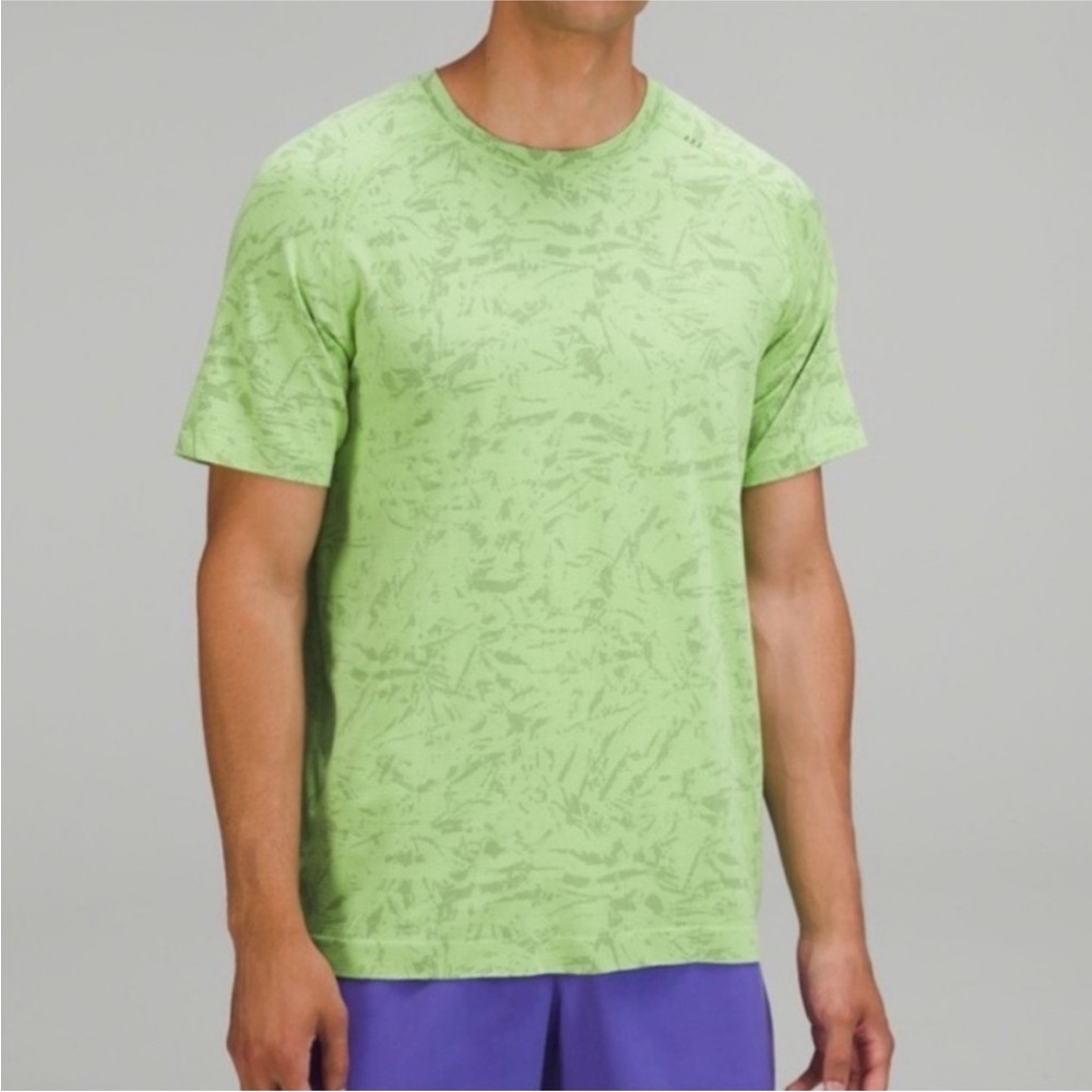Lululemon Metal Vent Tech Green Medium